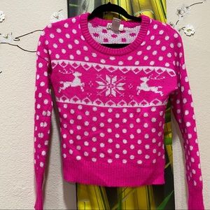 Super cute bright pink sweater for juniors